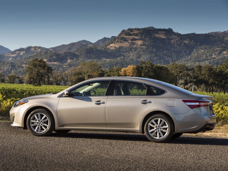  Toyota Avalon 2012 года  (фото 12 из 30)